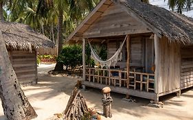 Castaway Beach Bungalows